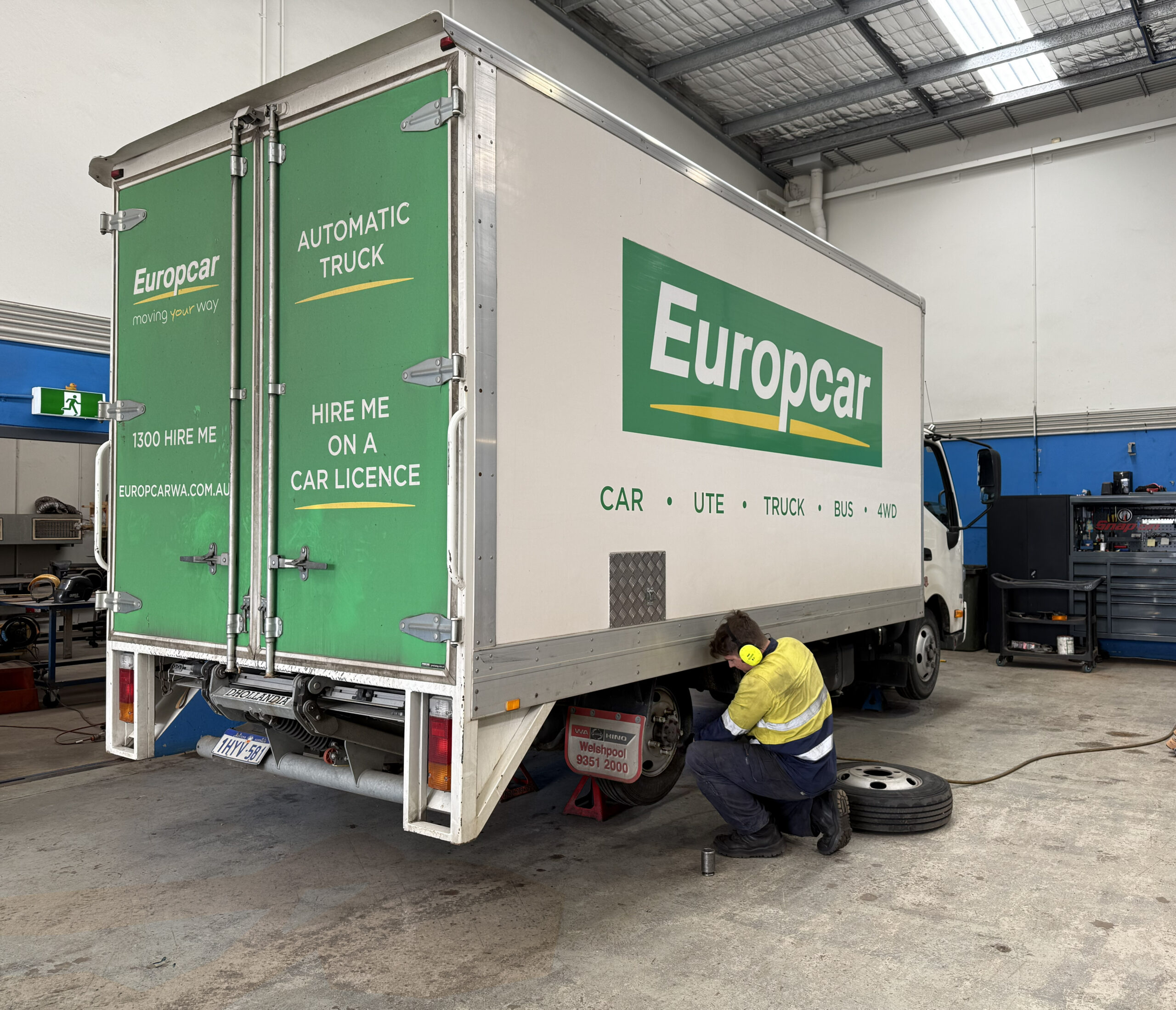 New tires for Europcar Truck
